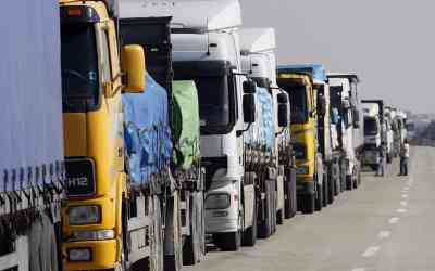 40ft flatbed trailer convoy delivering precast units across the UAE